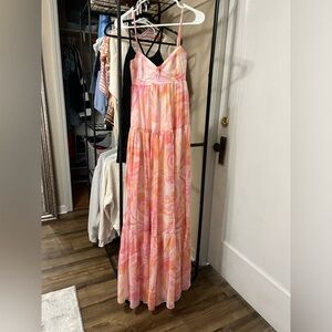 This is a Grey Bandit dress! Size S. It is a very cute dress just didn’t fit me